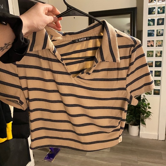 Clothes - Picture 6 of 12